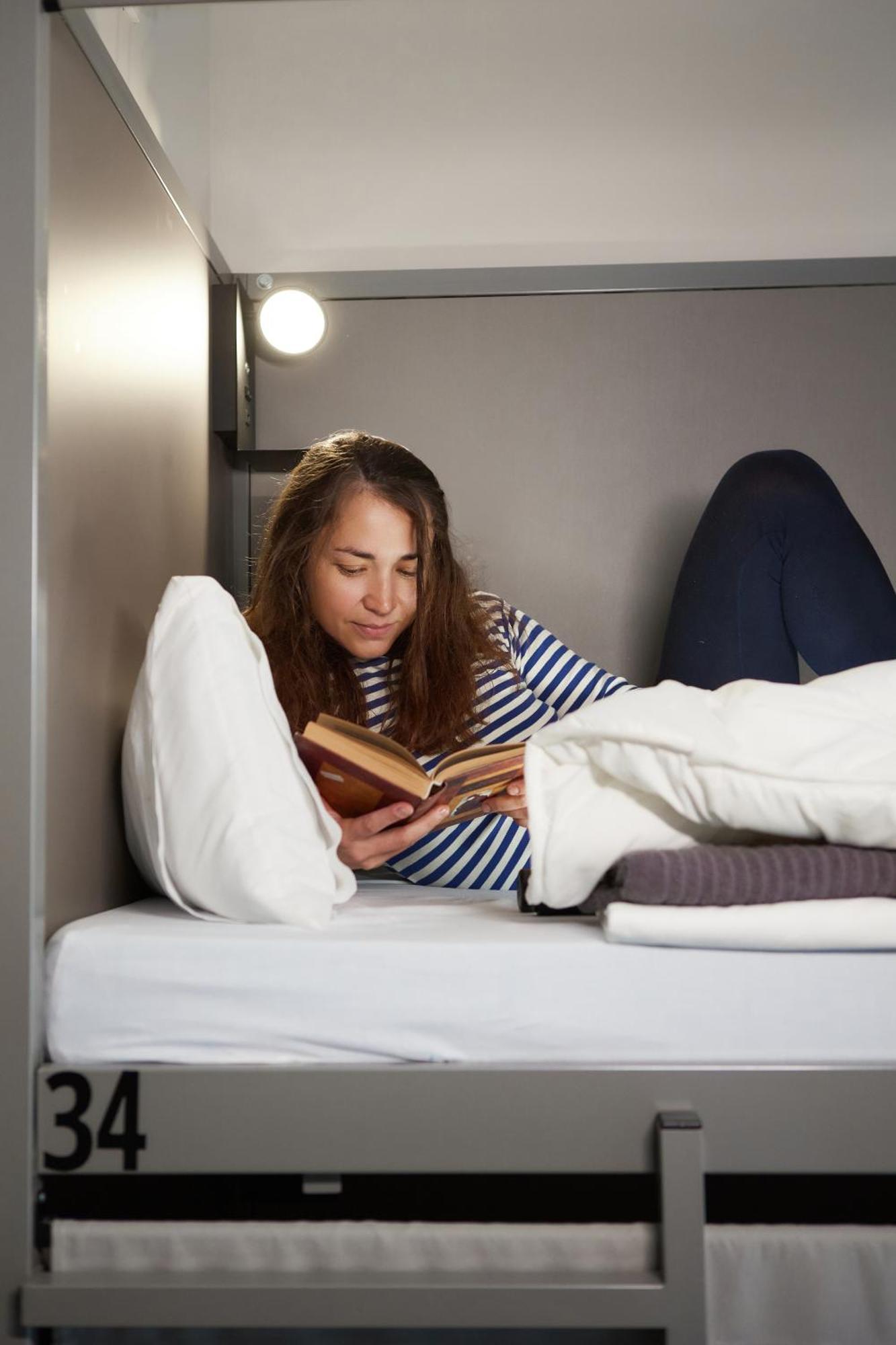 Hostel Dos Estaciones - Free Towels, Coffee & Tea, Remote Check-In Alicante Exterior photo